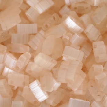 Perline Miyuki Half Tila 5x2,3mm Silk Pale Peach