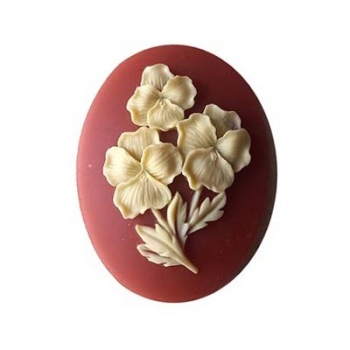 Cammeo Resina Tre Fiori Ivory And Corniola 25x18mm