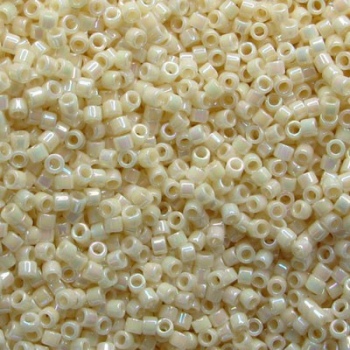Perline Delica Miyuki 11/0 Opaque Cream AB